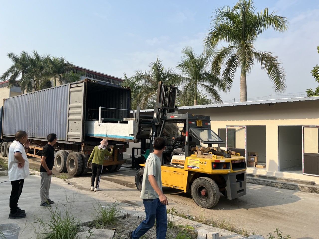 Dịch vụ rút, lắp đặt máy in máy bế CTY bao bì tại huyện Tiên Lãng